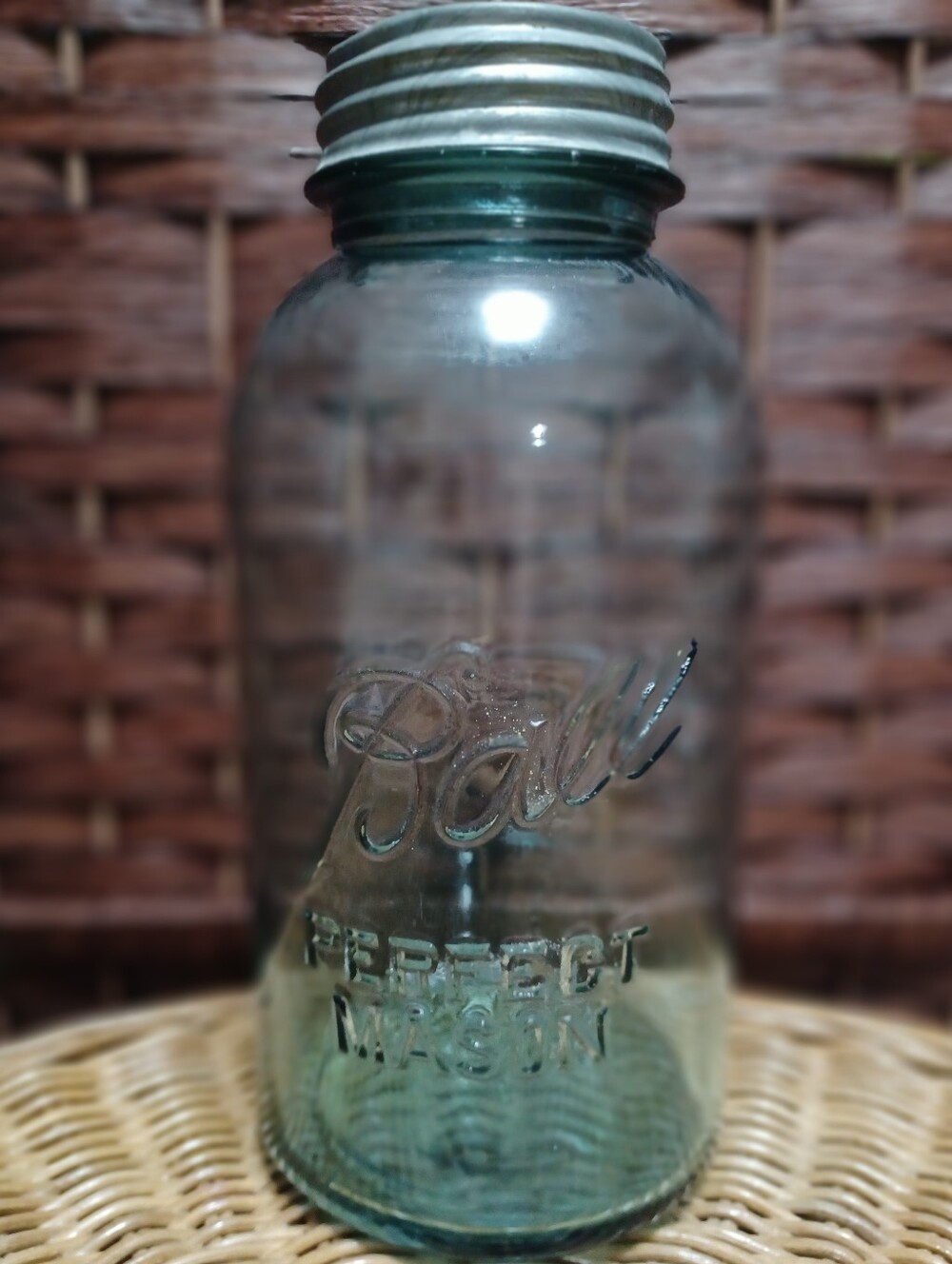 Vintage-Style Aqua Glass Mason Jar with Metal Lid